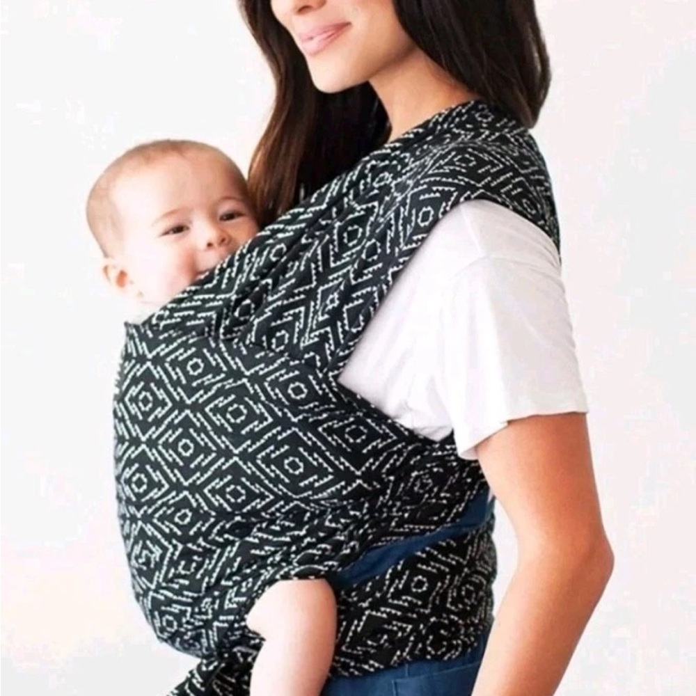 Moby Petunia Pickle Bottom Classic Wrap Sling Black Terrazzo